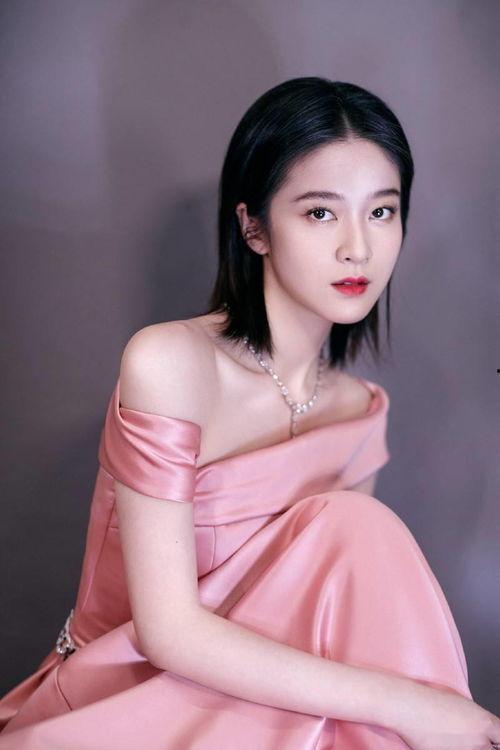 电视明星代表作,揭秘电视明星的代表作与辉煌历程